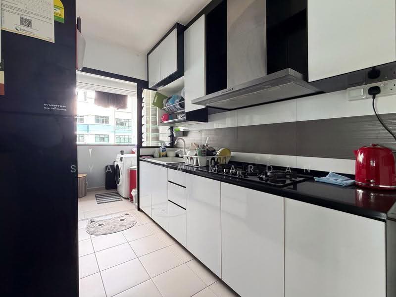 807B Choa Chu Kang Avenue 1, 807B Choa Chu Kang Avenue 1, Dairy Farm / Bukit Panjang / Choa Chu Kang, 3 Bedrooms, 990 sqft, HDB Flat For Sale, by Syahira Mardan, 500286846 - Kitchen - PropertyGuru.com.sg