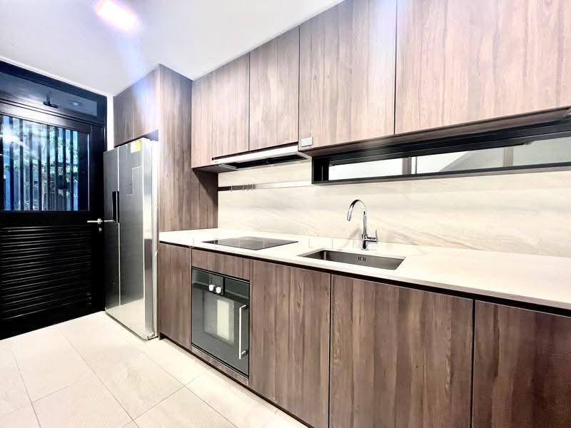 Kent Ridge Hill Residences, 56F South Buona Vista Road, Buona Vista / West Coast / Clementi New Town, 4 Bedrooms, 1,830 sqft, Condominium For Sale, by Jeff Lim, 500286859 - Kitchen - PropertyGuru.com.sg