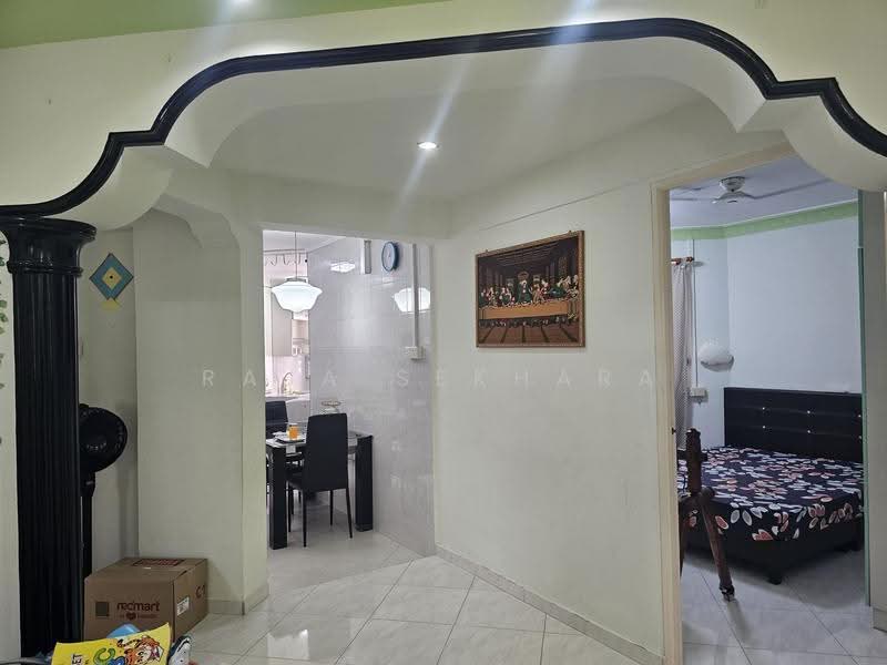 107 Yishun Ring Road, 107 Yishun Ring Road, Sembawang / Yishun, 2 Bedrooms, 721 sqft, HDB Flat For Sale, by Raja Sekhara, 500286863 - Dining Room - PropertyGuru.com.sg