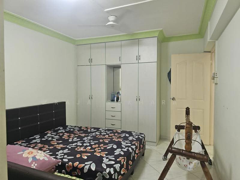 107 Yishun Ring Road, 107 Yishun Ring Road, Sembawang / Yishun, 2 Bedrooms, 721 sqft, HDB Flat For Sale, by Raja Sekhara, 500286863 - Bedroom - PropertyGuru.com.sg