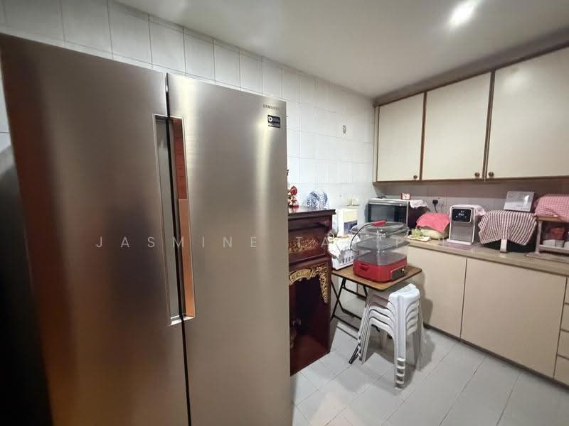 Yunnan Gardens, Yunnan Walk 1, Boon Lay / Jurong / Tuas, Room Rental, 200 sqft, Terraced House For Rent, by Jasmine Tan P H, 500286870 - Kitchen - PropertyGuru.com.sg