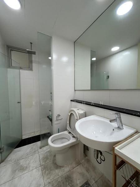 The Centris, 61 Jurong West Central 3, Boon Lay / Jurong / Tuas, Room Rental, 140 sqft, Apartment For Rent, by Kyne Chan, 500286886 - Bathroom - PropertyGuru.com.sg