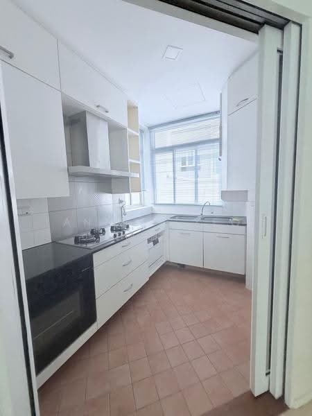 Binjai Crest, 193 Jalan Kampong Chantek, Clementi Park / Upper Bukit Timah, 5 Bedrooms, 4,650 sqft, Semi-Detached House For Rent, by Anthea Yeo 杨丽娇, 500286918 - Kitchen - PropertyGuru.com.sg