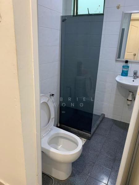 Ever Lodge, 685 Geylang Road, Eunos / Geylang / Paya Lebar, 2 Bedrooms, 1,050 sqft, Apartment For Rent, by Gabriel Wong, 500286925 - Bathroom - PropertyGuru.com.sg
