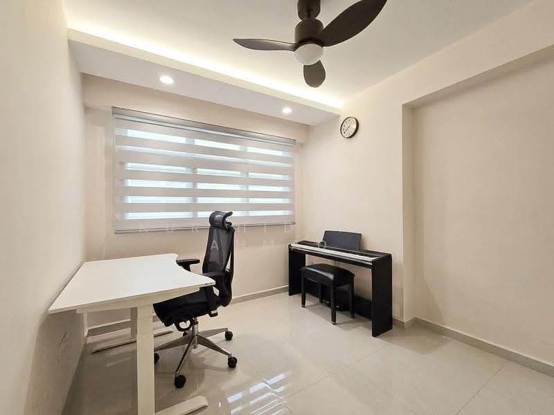 890A Tampines Avenue 1, 890A Tampines Avenue 1, Pasir Ris / Tampines, 3 Bedrooms, 1,002 sqft, HDB Flat For Sale, by Nur Hidayah Ahmad, 500286937 - Study room/ Common Room 2 - PropertyGuru.com.sg