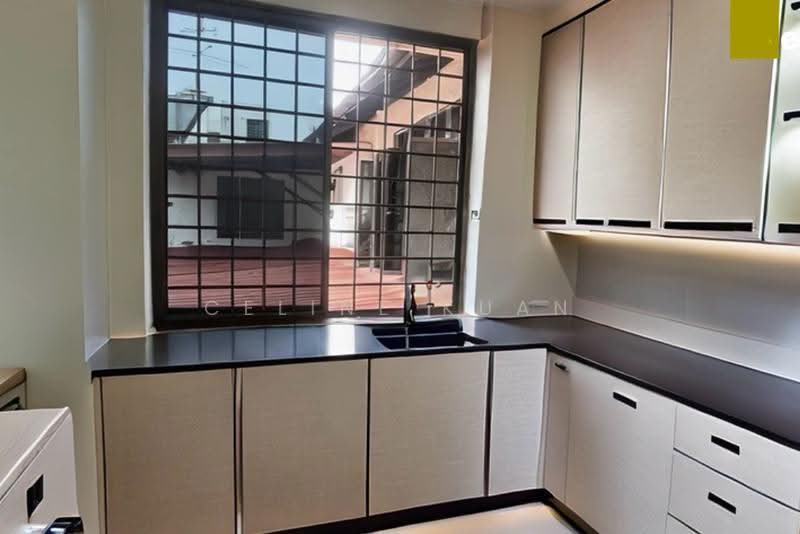 Serangoon Garden Way, Serangoon Garden Way, Hougang / Punggol / Sengkang, 3 Bedrooms, 1,380 sqft, Shophouse For Rent, by Celine Kuan, 500286949 - Kitchen - PropertyGuru.com.sg