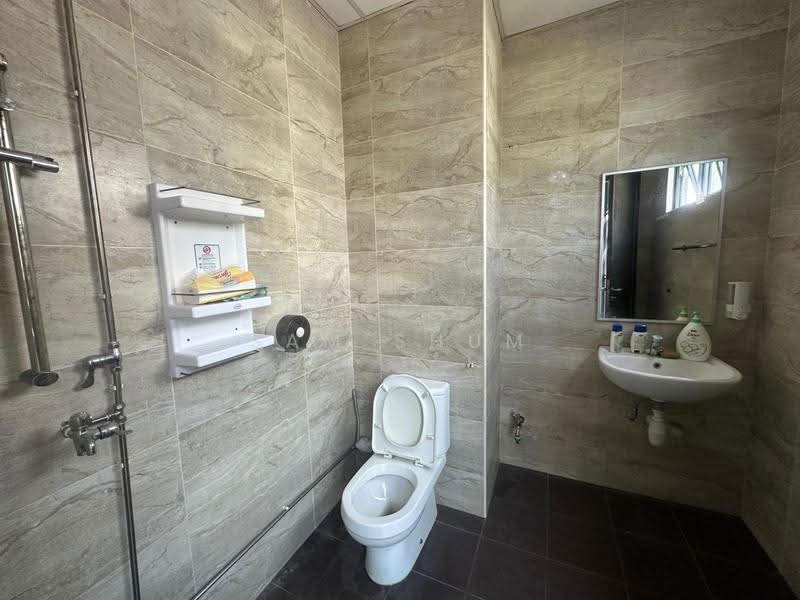 Win5 @ Yishun, 15 Yishun Industrial Street 1, Sembawang / Yishun, 1,722 sqft, Light Industrial (B1) For Rent, by Sam Shum, 500286968 - Bathroom - CommercialGuru.com.sg