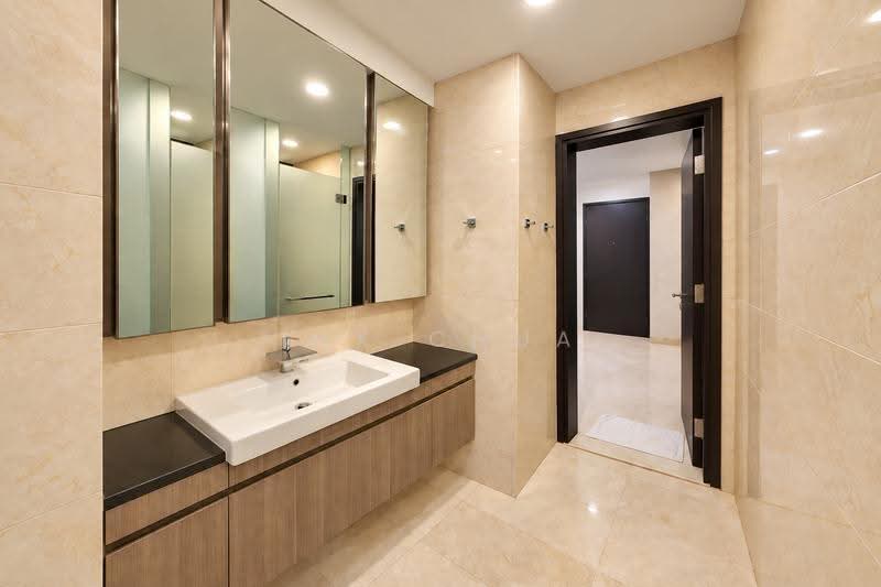 Seahill, West Coast Crescent, Buona Vista / West Coast / Clementi New Town, 2 Bedrooms, 786 sqft, Condominium For Sale, by Ink Chua, 500286971 - Bathroom - PropertyGuru.com.sg