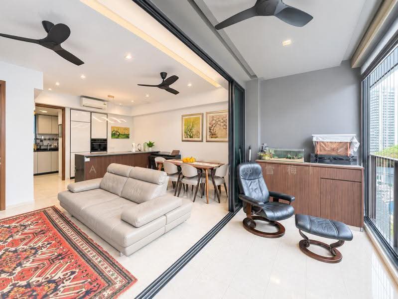 Kopar At Newton, 4 Makeway Avenue, Orchard / River Valley, 4 Bedrooms, 1,528 sqft, Condominium For Sale, by Sarah X. (郑雪梅), 500286980 - Living Room - PropertyGuru.com.sg