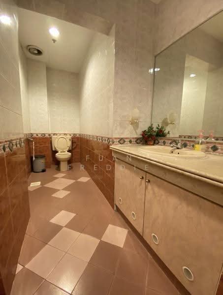 Crystal Time Building, 16 Tannery Lane, Macpherson / Potong Pasir, 2,150 sqft, Light Industrial (B1) For Rent, by Fuan Freddie, 500286981 - Bathroom - CommercialGuru.com.sg