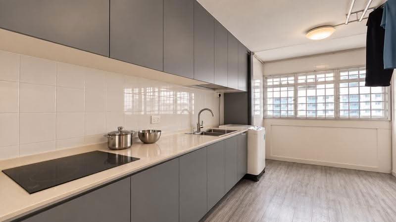237 Tampines Street 21, 237 Tampines Street 21, Pasir Ris / Tampines, 3 Bedrooms, 1,130 sqft, HDB Flat For Rent, by Shawn Lew, 500286986 - Kitchen - PropertyGuru.com.sg