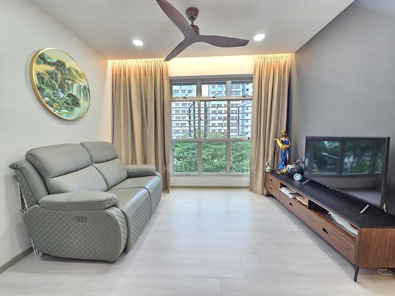 126D Canberra Street, 126D Canberra Street, Sembawang / Yishun, 3 Bedrooms, 1,001 sqft, HDB Flat For Sale, by Koh Hui Zhen, 500286991 - Living Room - PropertyGuru.com.sg