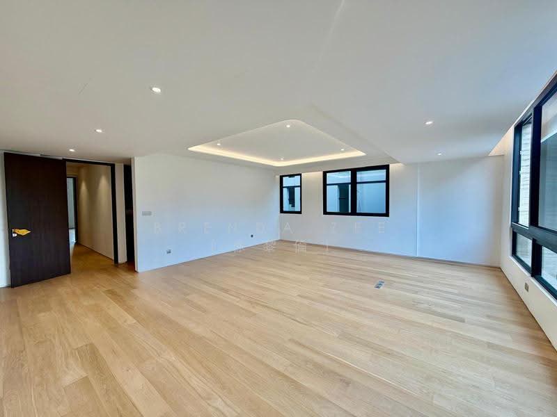 Watten Enclave ✧ Striking New Detached within 1km to RGPS, Watten Estate Road, Hillcrest Road, Shelford Road, Newton / Novena, 6 Bedrooms, 8,264 sqft, Detached House For Sale, by Brenda Zee (徐黎倫), 500286998 - Master Bedroom - PropertyGuru.com.sg