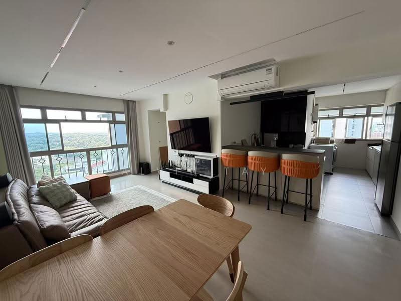 48 Strathmore Avenue, 48 Strathmore Avenue, Alexandra / Commonwealth, Room Rental, 200 sqft, HDB Flat For Rent, by Alvin Tay, 500287012 - Living Room - PropertyGuru.com.sg