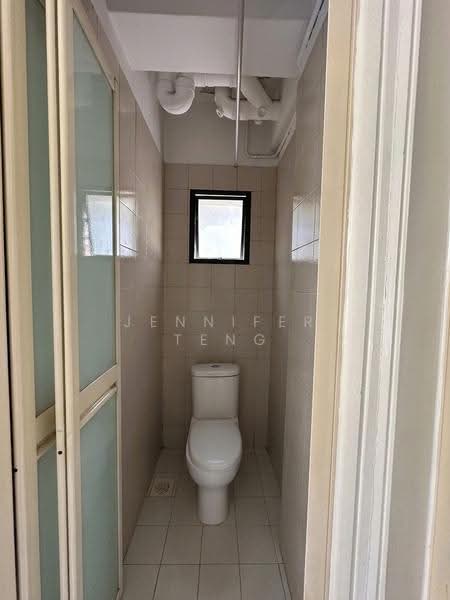 Heritage View, 6 Dover Rise, Buona Vista / West Coast / Clementi New Town, 3 Bedrooms, 1,313 sqft, Condominium For Sale, by Jennifer Teng, 500287034 - Yard toilet - PropertyGuru.com.sg