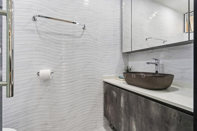 Parkshore, 201 Tanjong Rhu Road, East Coast / Marine Parade, 3 Bedrooms, 1,668 sqft, Condominium For Sale, by Abigail Wong, 500287035 - Bathroom - PropertyGuru.com.sg
