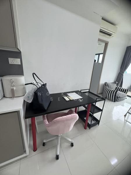 J Gateway, Boon Lay / Jurong / Tuas, 1 Bedroom, 506 sqft, Condominium For Rent, by Ng Kang Seng, 500287054 - Study - PropertyGuru.com.sg