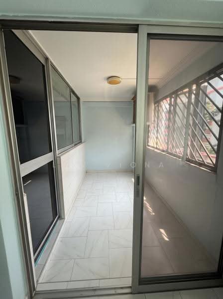156 Bishan Street 13, 156 Bishan Street 13, Ang Mo Kio / Bishan / Thomson, 4 Bedrooms, 1,410 sqft, HDB Flat For Sale, by Law Viona, 500287056 - Balcony - PropertyGuru.com.sg