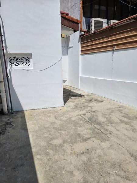 213 Syed Alwi Road, Farrer Park / Serangoon Rd, 1,150 sqft, Shop / Shophouse For Sale, by Syed Mohamad Aljunied, 500287060 - Exterior - CommercialGuru.com.sg