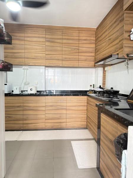 162 Jalan Teck Whye, 162 Jalan Teck Whye, Dairy Farm / Bukit Panjang / Choa Chu Kang, 3 Bedrooms, 1,302 sqft, HDB Flat For Sale, by Aizah Ismail, 500287062 - Kitchen - PropertyGuru.com.sg