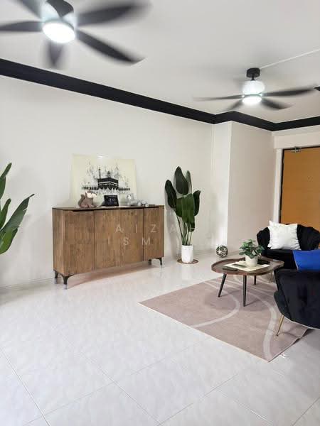 162 Jalan Teck Whye, 162 Jalan Teck Whye, Dairy Farm / Bukit Panjang / Choa Chu Kang, 3 Bedrooms, 1,302 sqft, HDB Flat For Sale, by Aizah Ismail, 500287062 - Living Room - PropertyGuru.com.sg