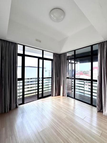 Cubik, 79 Lorong K Telok Kurau, East Coast / Marine Parade, 3 Bedrooms, 1,119 sqft, Apartment For Sale, by Ena Teo, 500287082 - Balcony - PropertyGuru.com.sg