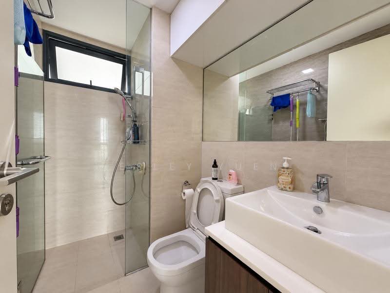 Riversound Residence, 3 Sengkang East Avenue, Hougang / Punggol / Sengkang, 3 Bedrooms, 904 sqft, Condominium For Sale, by Wesley Yuen, 500287085 - Bathroom - PropertyGuru.com.sg