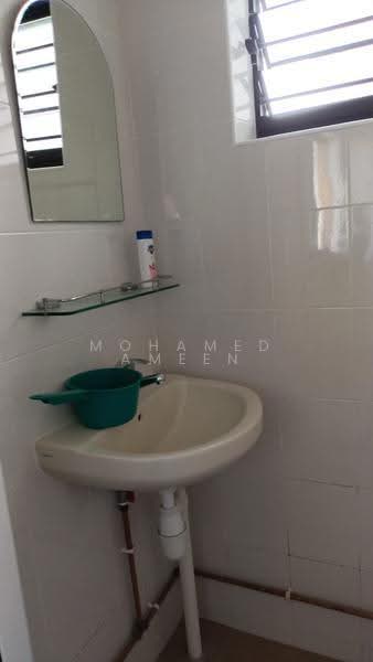 462 Jurong West Street 41, 462 Jurong West Street 41, Boon Lay / Jurong / Tuas, Room Rental, 200 sqft, HDB Flat For Rent, by Mohamed Ameen, 500287089 - Bathroom - PropertyGuru.com.sg