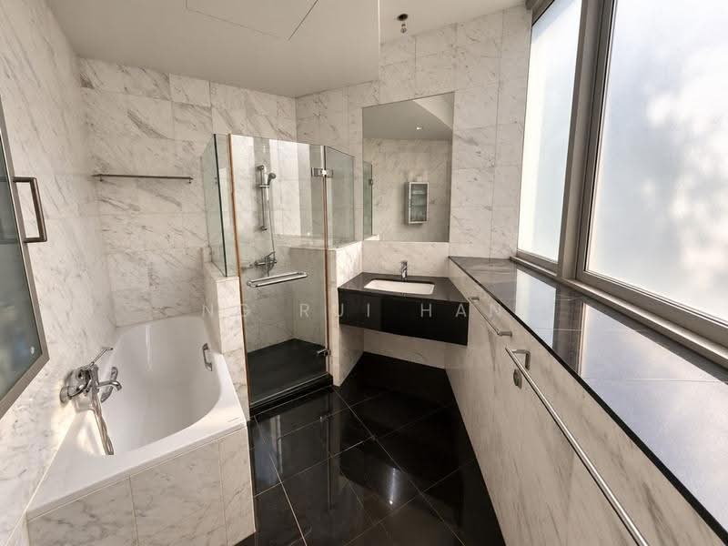 2 B+S next to Stevens MRT at The Equatorial for rent, Stevens Road, Tanglin / Holland / Bukit Timah, 2 Bedrooms, 1,249 sqft, Condominium For Rent, by Ng Rui Han, 500287093 - Bathroom - PropertyGuru.com.sg