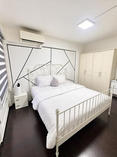 121 Paya Lebar Way, 121 Paya Lebar Way, Eunos / Geylang / Paya Lebar, 3 Bedrooms, 980 sqft, HDB Flat For Sale, by ARTHUR, 500287103 - Bedroom - PropertyGuru.com.sg