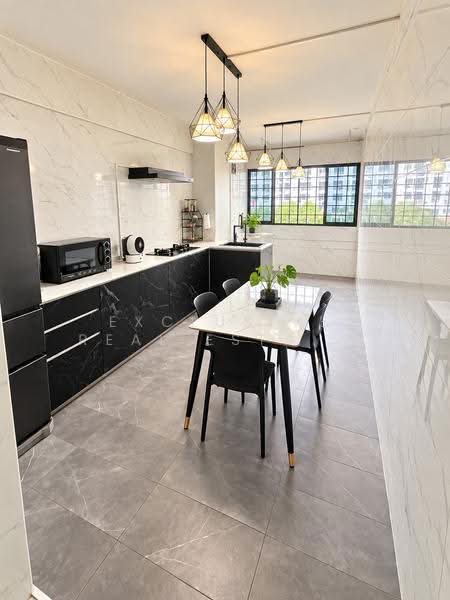 121 Paya Lebar Way, 121 Paya Lebar Way, Eunos / Geylang / Paya Lebar, 3 Bedrooms, 980 sqft, HDB Flat For Sale, by ARTHUR, 500287103 - Kitchen - PropertyGuru.com.sg