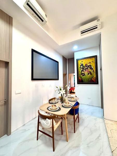 K Suites, 21 Lorong K Telok Kurau, East Coast / Marine Parade, 4 Bedrooms, 1,087 sqft, Apartment For Rent, by Ena Teo, 500287154 - Dining Room - PropertyGuru.com.sg