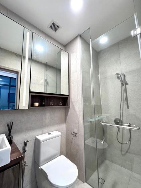 K Suites, 21 Lorong K Telok Kurau, East Coast / Marine Parade, 4 Bedrooms, 1,087 sqft, Apartment For Rent, by Ena Teo, 500287154 - Bathroom - PropertyGuru.com.sg