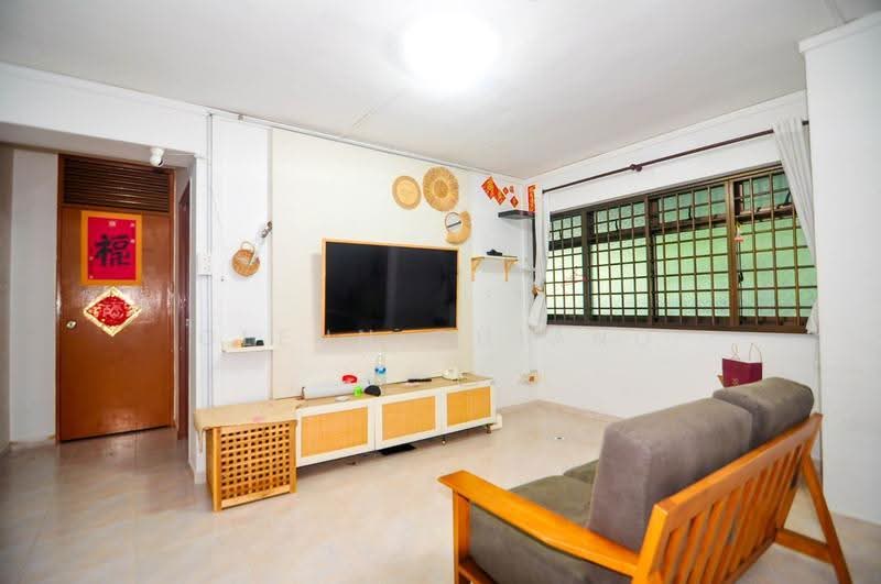 742 Woodlands Circle, 742 Woodlands Circle, Admiralty / Woodlands, Room Rental, 150 sqft, HDB Flat For Rent, by Glenn Chiang, 500287157 - Living Room - PropertyGuru.com.sg