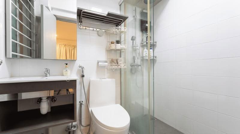 470A Upper Serangoon Crescent, 470A Upper Serangoon Crescent, Hougang / Punggol / Sengkang, 3 Bedrooms, 990 sqft, HDB Flat For Rent, by Cheryl Soh, 500287163 - Master Bathroom - PropertyGuru.com.sg