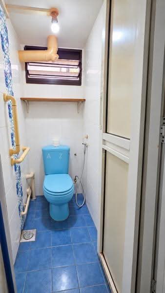 19 Marsiling Lane, 19 Marsiling Lane, Admiralty / Woodlands, 2 Bedrooms, 646 sqft, HDB Flat For Sale, by Nazriff ., 500287166 - Bathroom - PropertyGuru.com.sg
