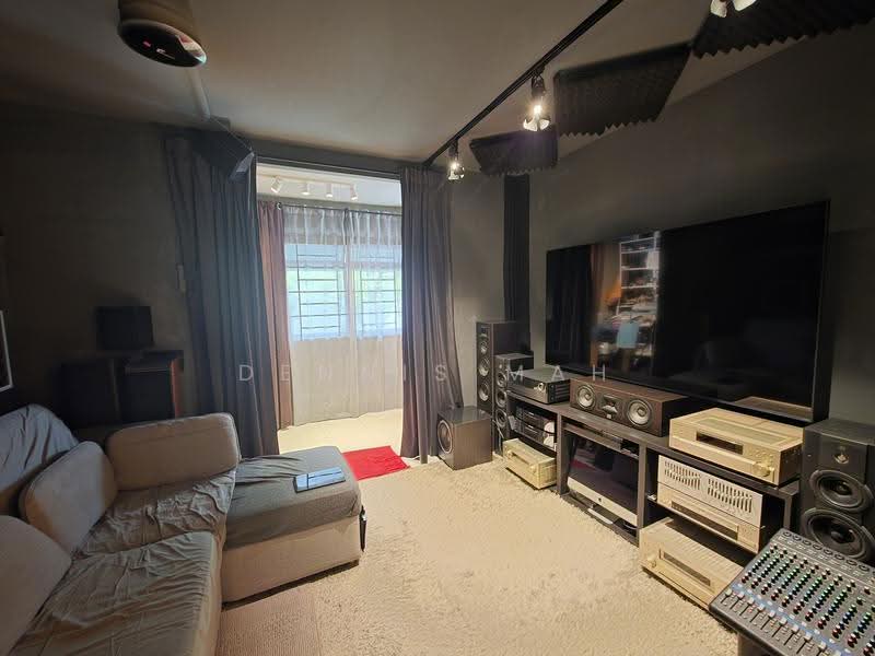 686A Choa Chu Kang Crescent, 686A Choa Chu Kang Crescent, Dairy Farm / Bukit Panjang / Choa Chu Kang, 3 Bedrooms, 1,195 sqft, HDB Flat For Sale, by Dennis Mah, 500287179 - Living Room - PropertyGuru.com.sg