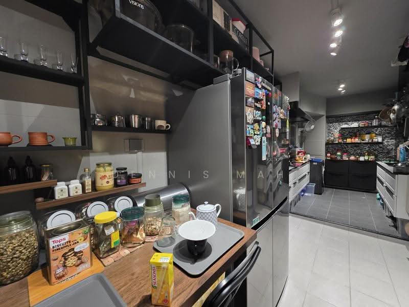 686A Choa Chu Kang Crescent, 686A Choa Chu Kang Crescent, Dairy Farm / Bukit Panjang / Choa Chu Kang, 3 Bedrooms, 1,195 sqft, HDB Flat For Sale, by Dennis Mah, 500287179 - Kitchen - PropertyGuru.com.sg