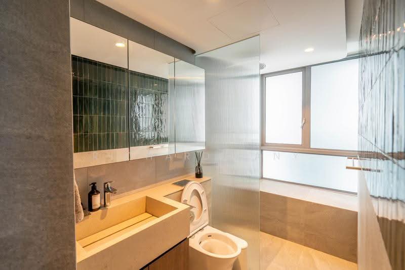 Southbank, 881 North Bridge Road, Beach Road / Bugis / Rochor, 2 Bedrooms, 969 sqft, Condominium For Sale, by Richard Jany, 500287181 - Bathroom - PropertyGuru.com.sg