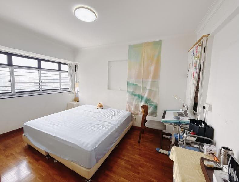 462 Clementi Avenue 3, 462 Clementi Avenue 3, Buona Vista / West Coast / Clementi New Town, 3 Bedrooms, 969 sqft, HDB Flat For Sale, by Tracy Lai, 500287195 - Master Bedroom - PropertyGuru.com.sg