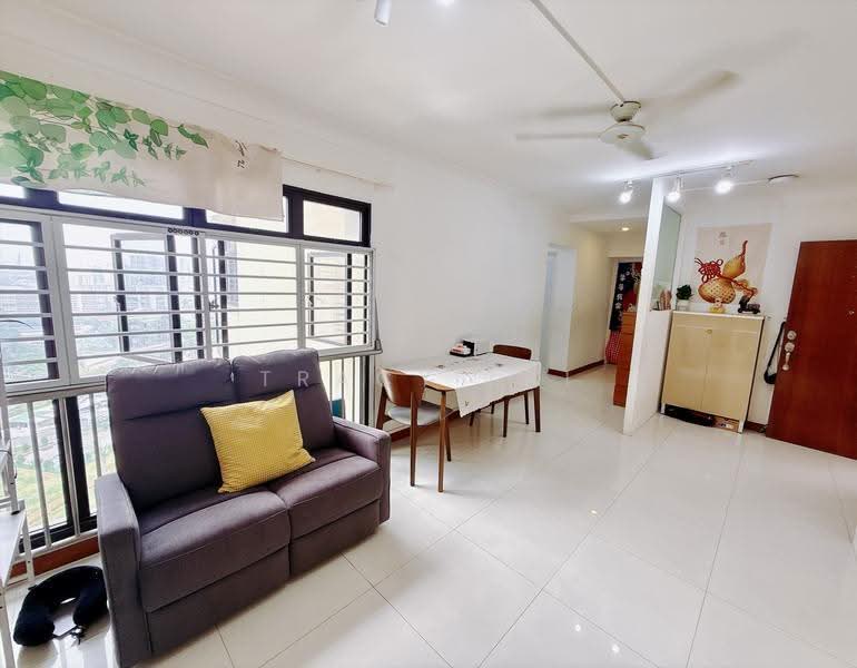 462 Clementi Avenue 3, 462 Clementi Avenue 3, Buona Vista / West Coast / Clementi New Town, 3 Bedrooms, 969 sqft, HDB Flat For Sale, by Tracy Lai, 500287195 - Living Room - PropertyGuru.com.sg