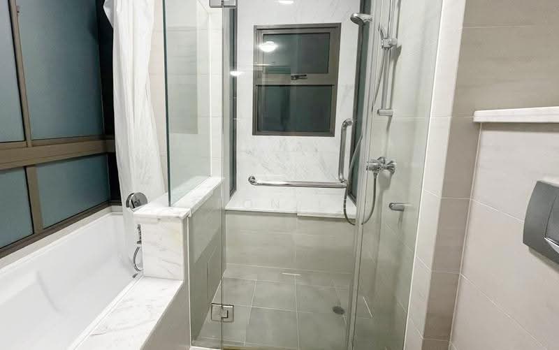 The Grandhill, 39 Pasir Panjang Hill, Buona Vista / West Coast / Clementi New Town, Room Rental, 155 sqft, Condominium For Rent, by Jeron Lee, 500287203 - Bathroom - PropertyGuru.com.sg