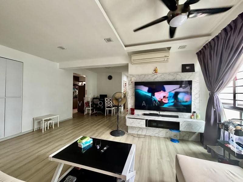 801C Keat Hong Close, 801C Keat Hong Close, Dairy Farm / Bukit Panjang / Choa Chu Kang, 3 Bedrooms, 990 sqft, HDB Flat For Sale, by Vion Tan, 500287210 - Living Room - PropertyGuru.com.sg