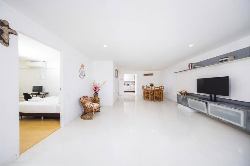 127 Simei Street 1, 127 Simei Street 1, Pasir Ris / Tampines, 3 Bedrooms, 1,302 sqft, HDB Flat For Sale, by Asaph Mathew, 500287216 - Living room - PropertyGuru.com.sg