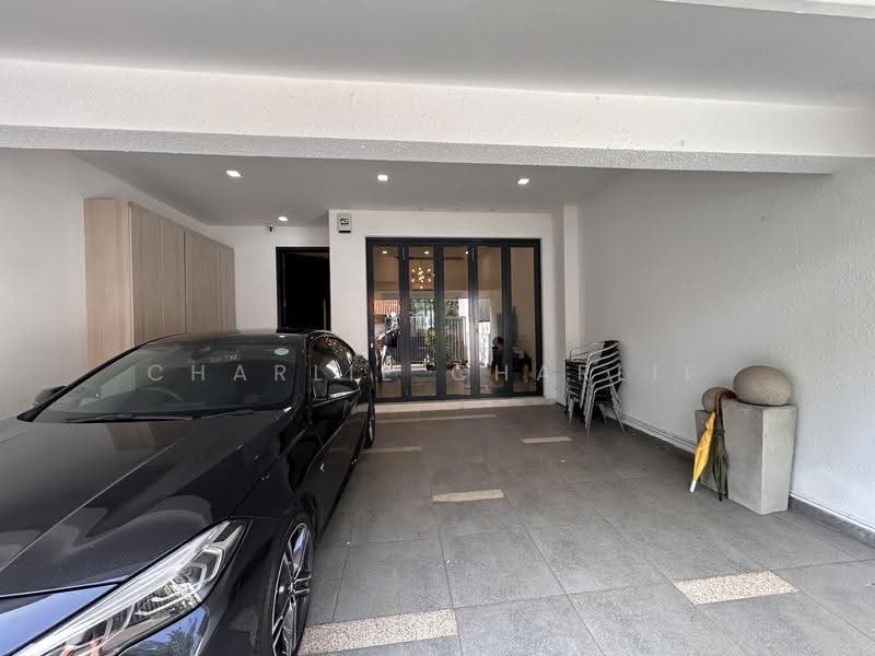 Chuan Terrace, Chuan Terrace, Hougang / Punggol / Sengkang, 4 Bedrooms, 2,700 sqft, Terraced House For Rent, by Charlie Charlie, 500287218 - PropertyGuru.com.sg