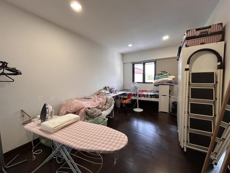Chuan Terrace, Chuan Terrace, Hougang / Punggol / Sengkang, 4 Bedrooms, 2,700 sqft, Terraced House For Rent, by Charlie Charlie, 500287218 - PropertyGuru.com.sg