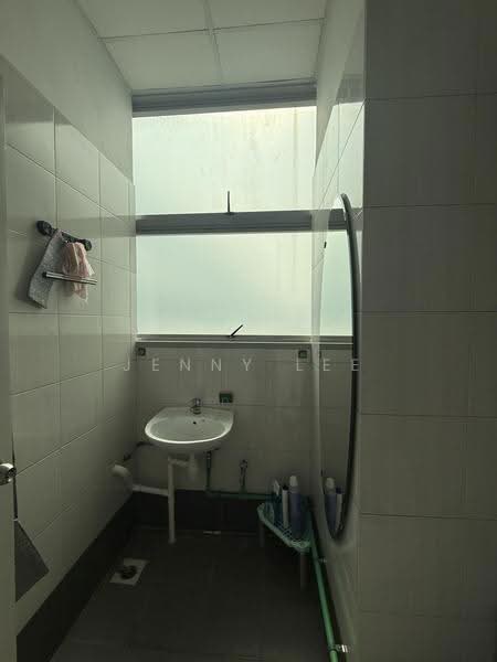 Northstar @ Amk, 7030 Ang Mo Kio Avenue 5, Ang Mo Kio / Bishan / Thomson, 200 sqft, Light Industrial (B1) For Rent, by Jenny Lee, 500287237 - Bathroom - CommercialGuru.com.sg