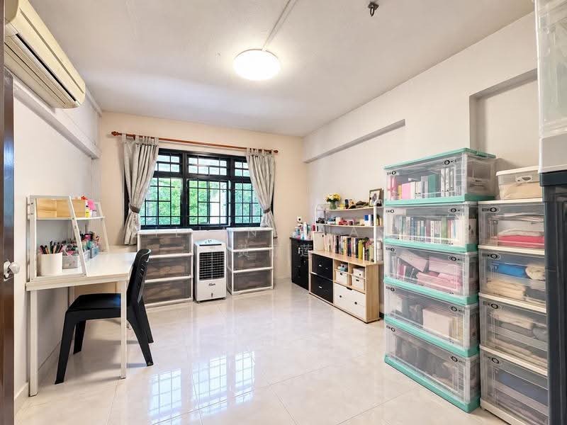 Common bedroom 2