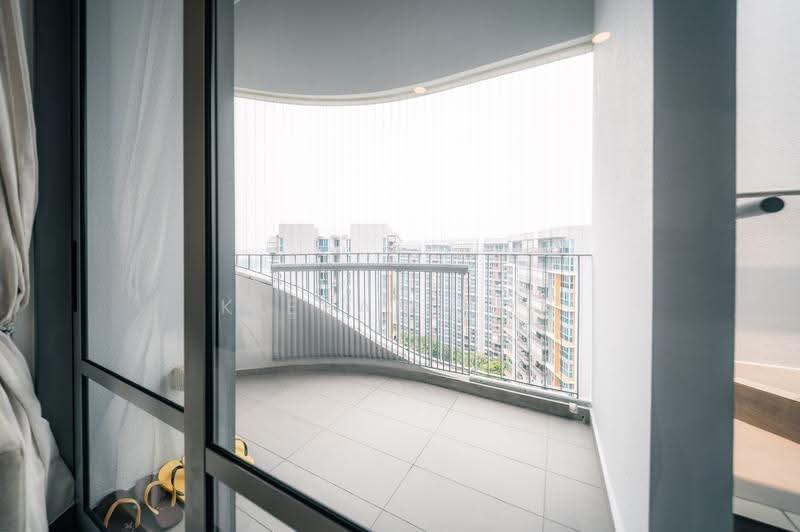 Arc at Tampines, 9 Tampines Avenue 8, Pasir Ris / Tampines, 3 Bedrooms, 1,701 sqft, Condominium For Sale, by Kieran Koh, 500287250 - Balcony - PropertyGuru.com.sg