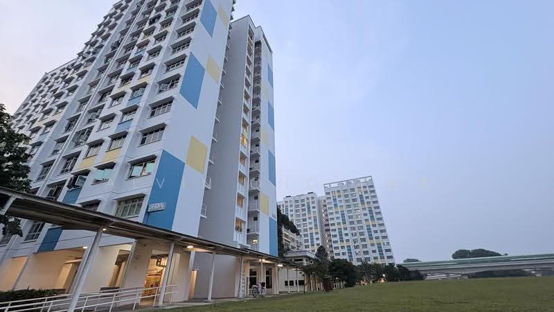 560A Spring Haven @ Jurong, 560A Jurong West Street 42, Boon Lay / Jurong / Tuas, 2 Bedrooms, 450 sqft, HDB Flat For Rent, by Alvin Ong 王裕清, 500287257 - Exterior - PropertyGuru.com.sg